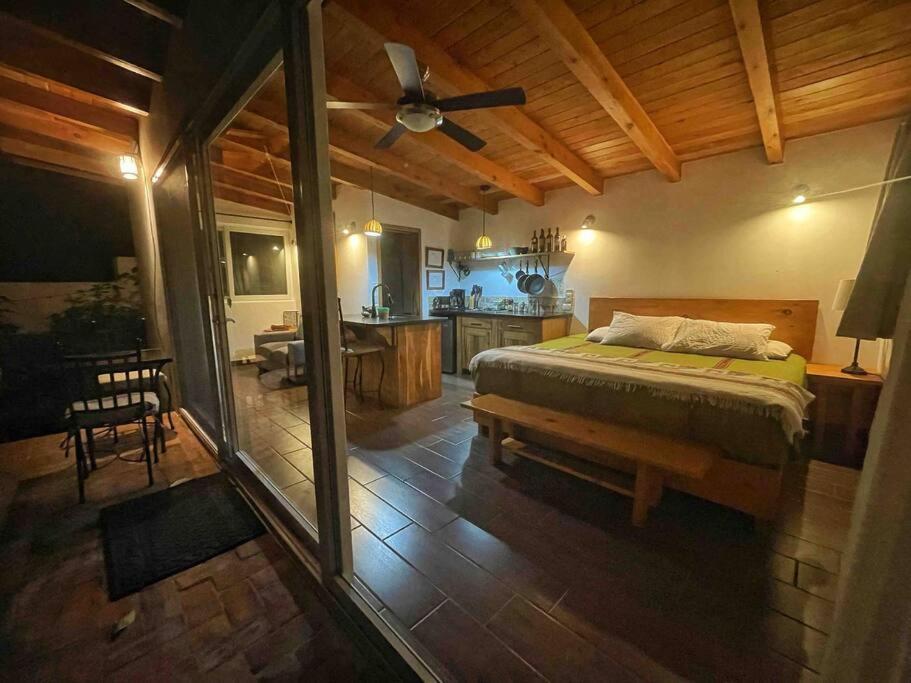 Refugio Del Volcan Casitas Сан Педро Ла Лагуна Екстериор снимка